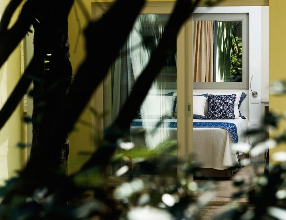 Forte Village Resort - Bouganville Santa Margherita di Pula Bagian luar foto