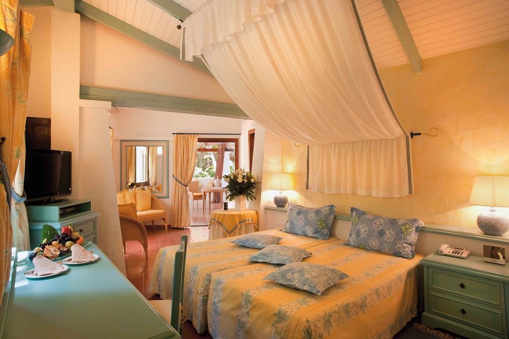 Forte Village Resort - Bouganville Santa Margherita di Pula Bagian luar foto